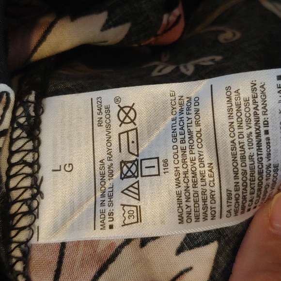 NWOT Old Navy Floral Print Keyhole Dress 100% Breathable Rayon P2P 22 in. - Picture 8 of 9